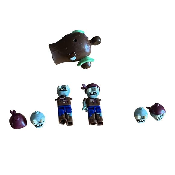 Knex Plants vs Zombies 14 Pc Lot of Pirate Minifigures and Coconut Cannon PVZ - Picture 1 of 6